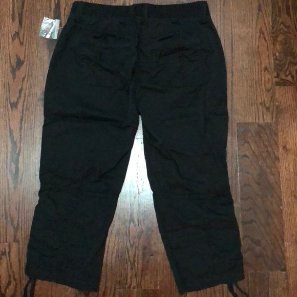 SONOMA Goods for Life™Ultra Comfortwaist capri - Picture 2 of 3